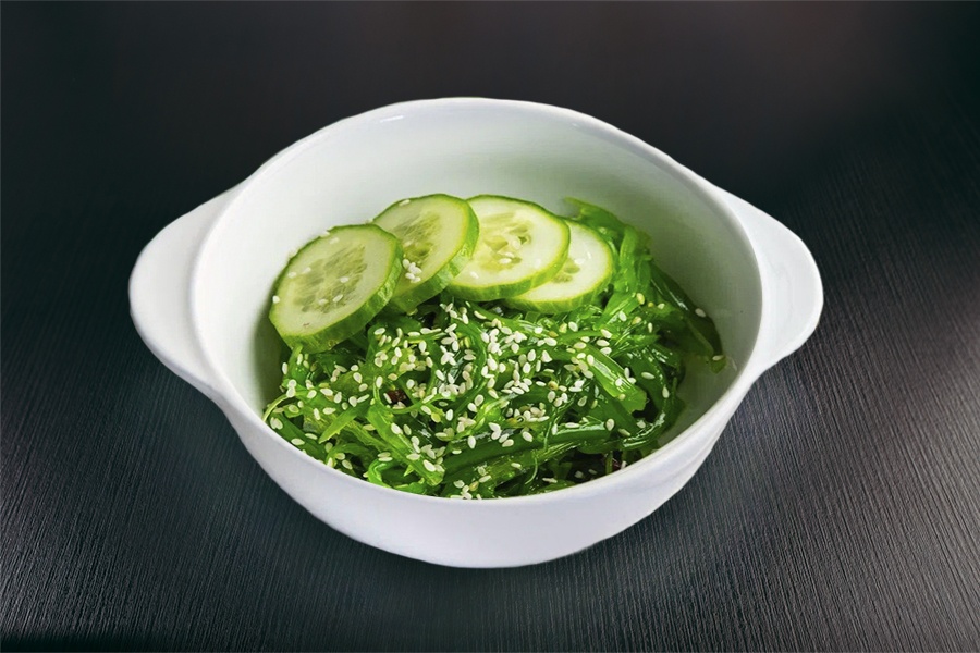 ����� ����